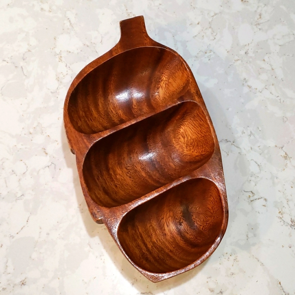 Monkeywood leaf bowl